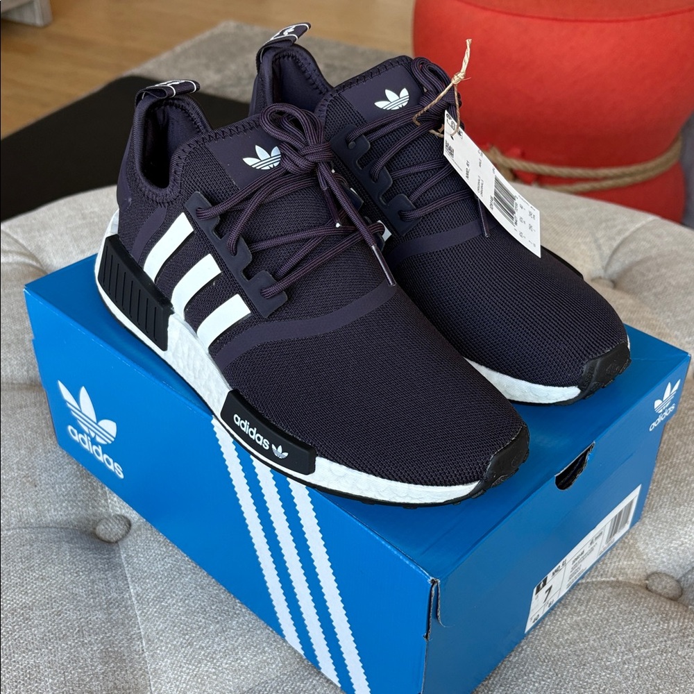 Adidas Men's Navy and White Sneakers - Picture 7 of 8